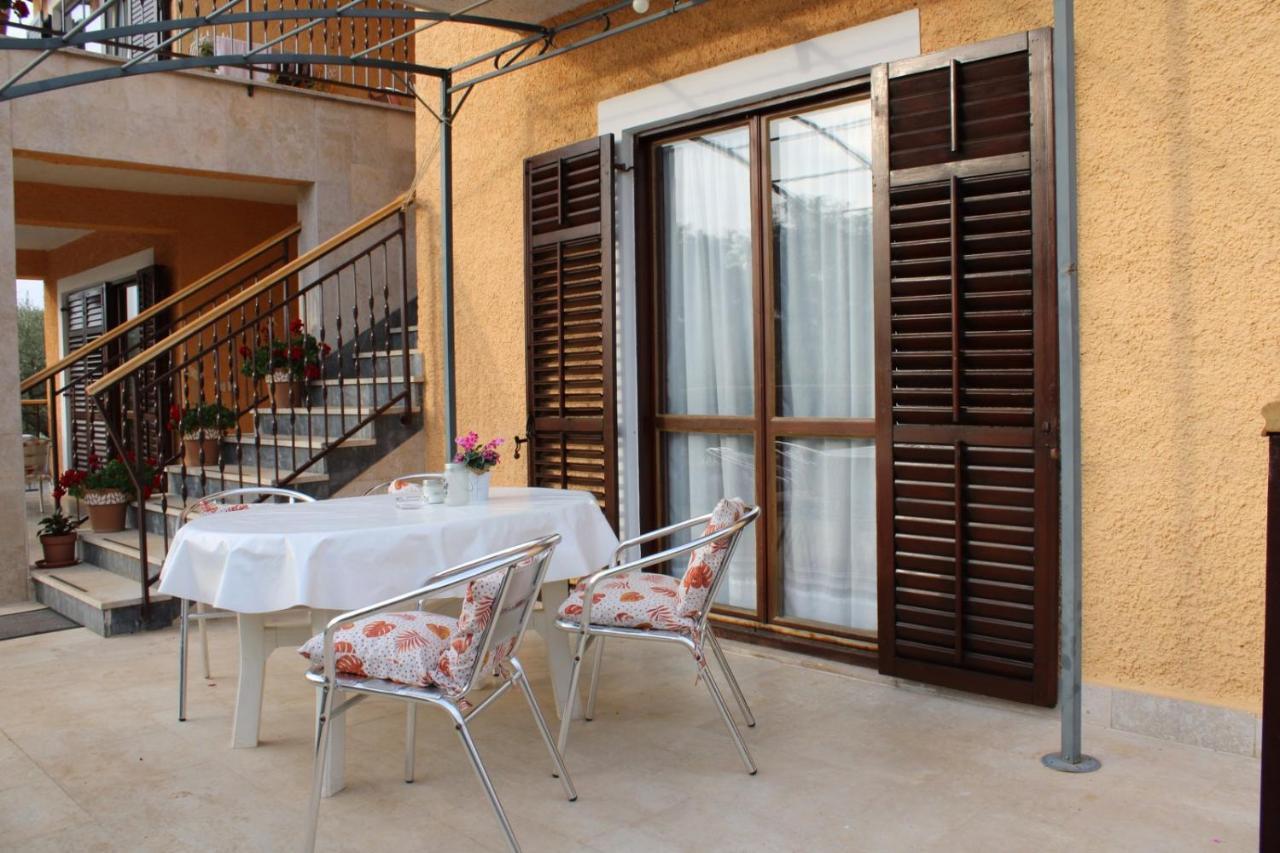 Lily'S Lovely Apartments Фажана Экстерьер фото