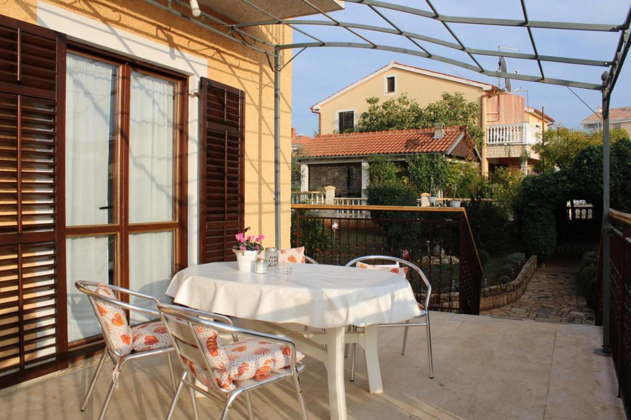Lily'S Lovely Apartments Фажана Экстерьер фото