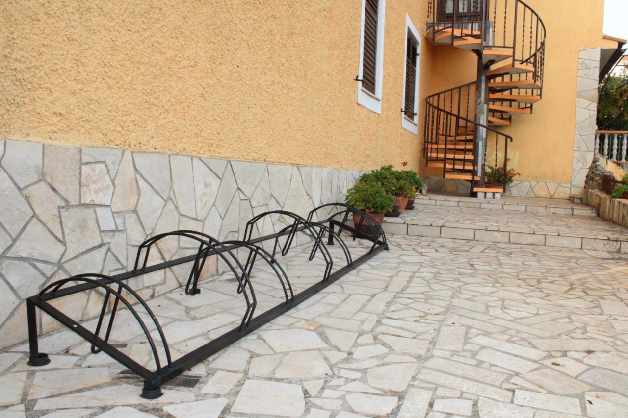 Lily'S Lovely Apartments Фажана Экстерьер фото
