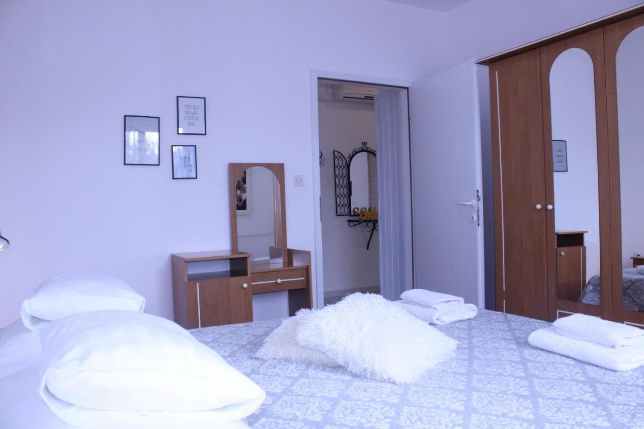 Lily'S Lovely Apartments Фажана Экстерьер фото